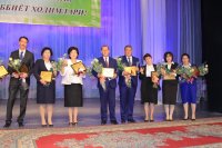 Тиббиёт ходимларига бағишланган байрам тадбири бўлиб ўтди