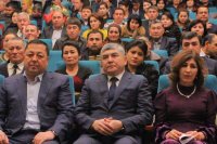 Сирдарё вилояти хокимяти ходимлари театримизда