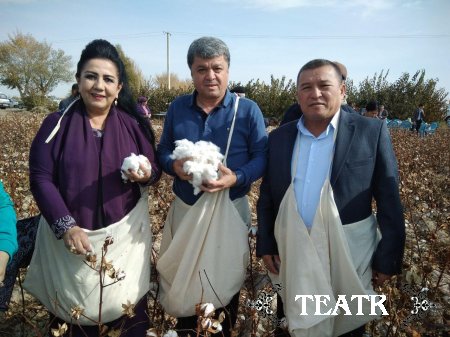 Ф.Масудов ва С.Раметова Нукусда пахтада