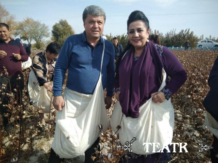 Ф.Масудов ва С.Раметова Нукусда пахтада