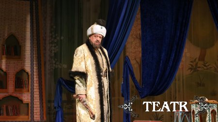 А.Навоий хотирасига бағишлаб Ўзбек Миллий Академик драма театри 9-февраль куни "Алишер Навоий" спектаклини намойиш этди.