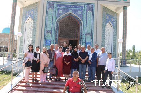 Миллий театр пахта йиғим теримида