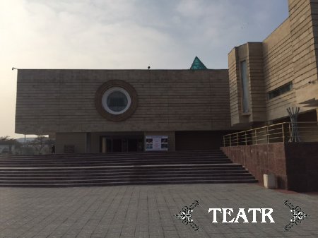 Ўзбек Миллий академик драма театри ижодкорлари Фарғона вилояти Кўкон шаҳрида