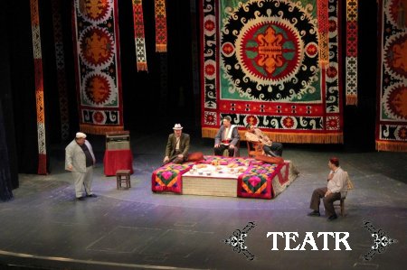 Талабалар учун "Ўжарлар" спектакли